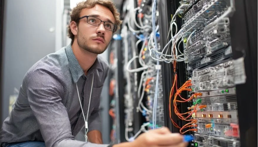 Implementação e Administração de Servidor